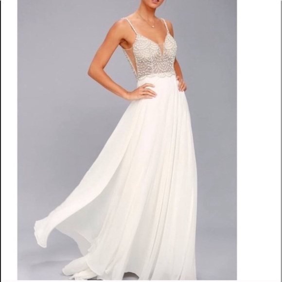 Lulus Dresses & Skirts - Lulus True love dress